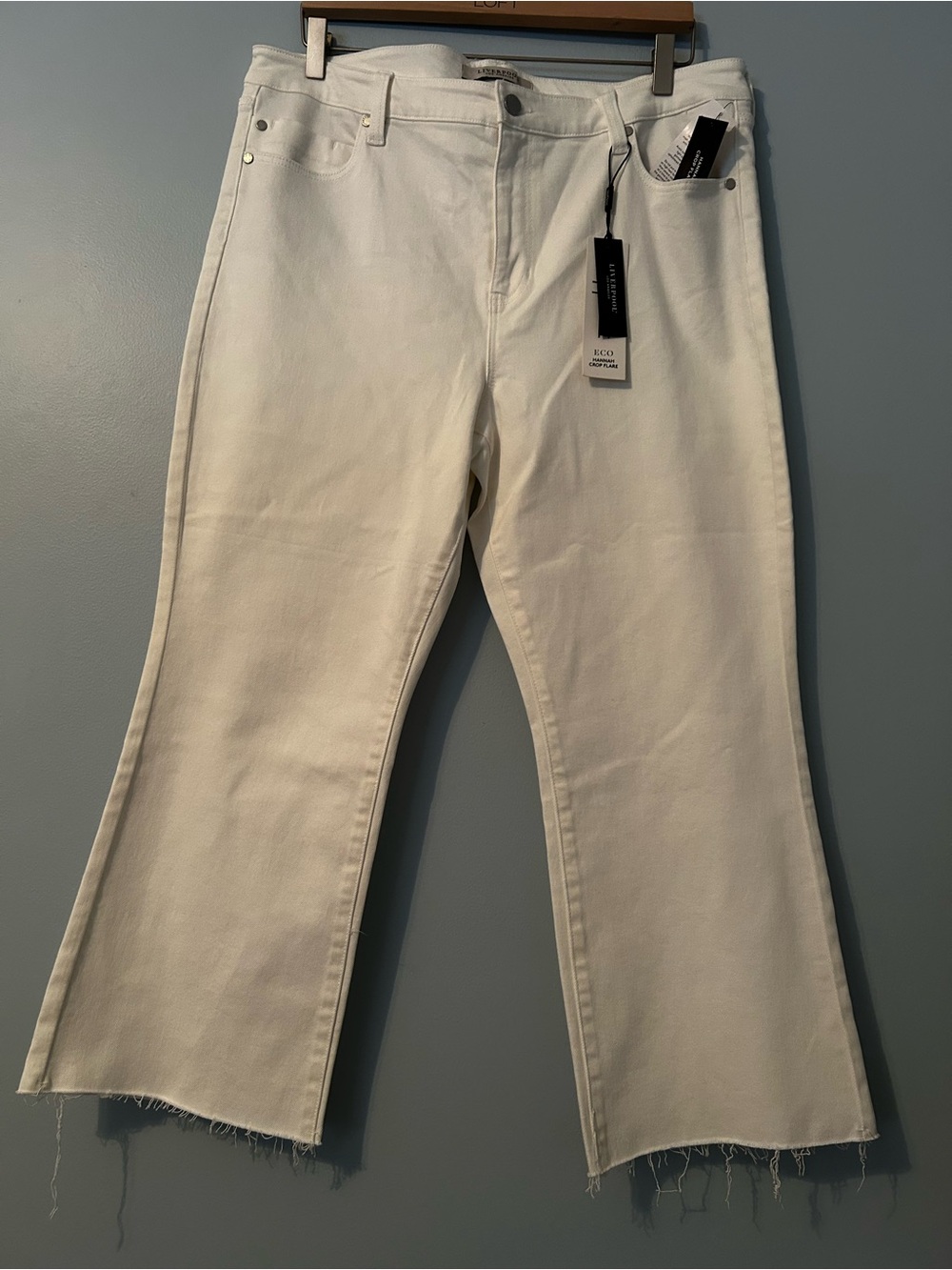 Ladies Hannah crop flare jeans by Liverpool. Size 16/33